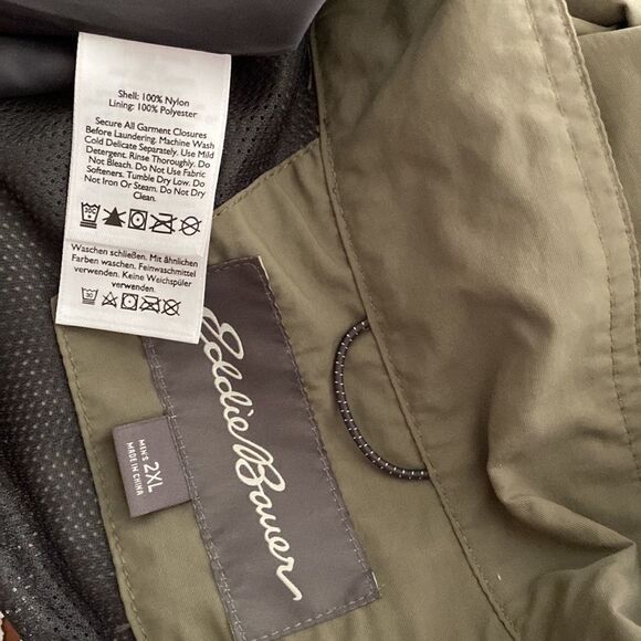 Eddie Bauer   Nylon 4 Pockets Light Jacket - Picture 5 of 7